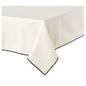 Studio 3B Chambray Merrowed Linen Blend 52" x 70" Oblong Tablecloth White Black